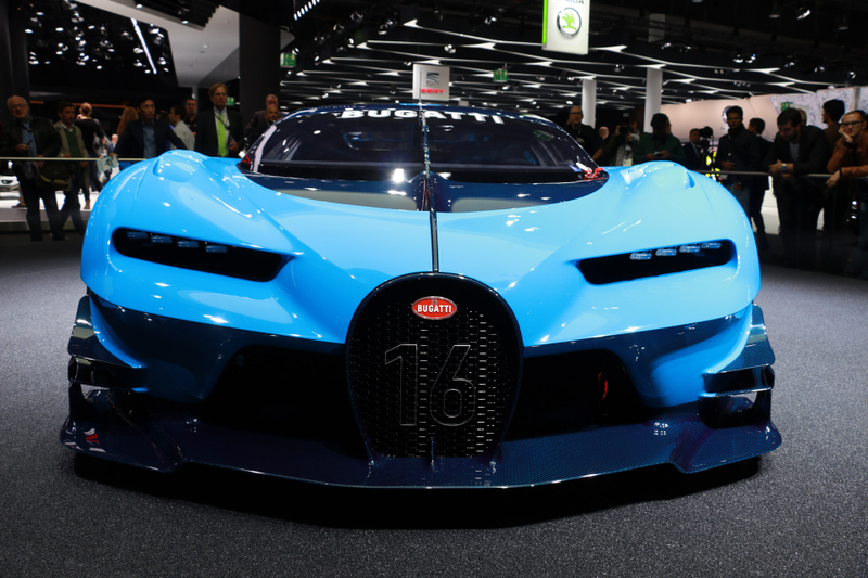 Illustration for article titled Bugatti's Awesome Virtual Concept Looks Real Enough To Race Offline